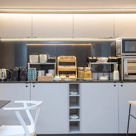 Aila Ii Boutique By Singularstays - Digital Access Hotel Burjassot