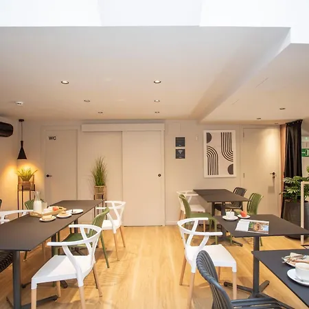 Aila Ii Boutique By Singularstays - Digital Access Hotel Burjassot