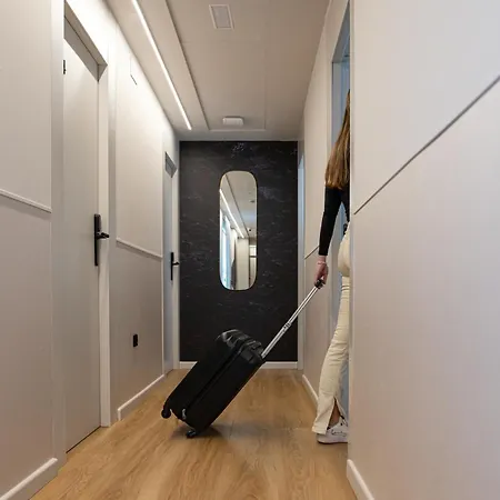 Aila Ii Boutique By Singularstays - Digital Access Hotel Burjassot